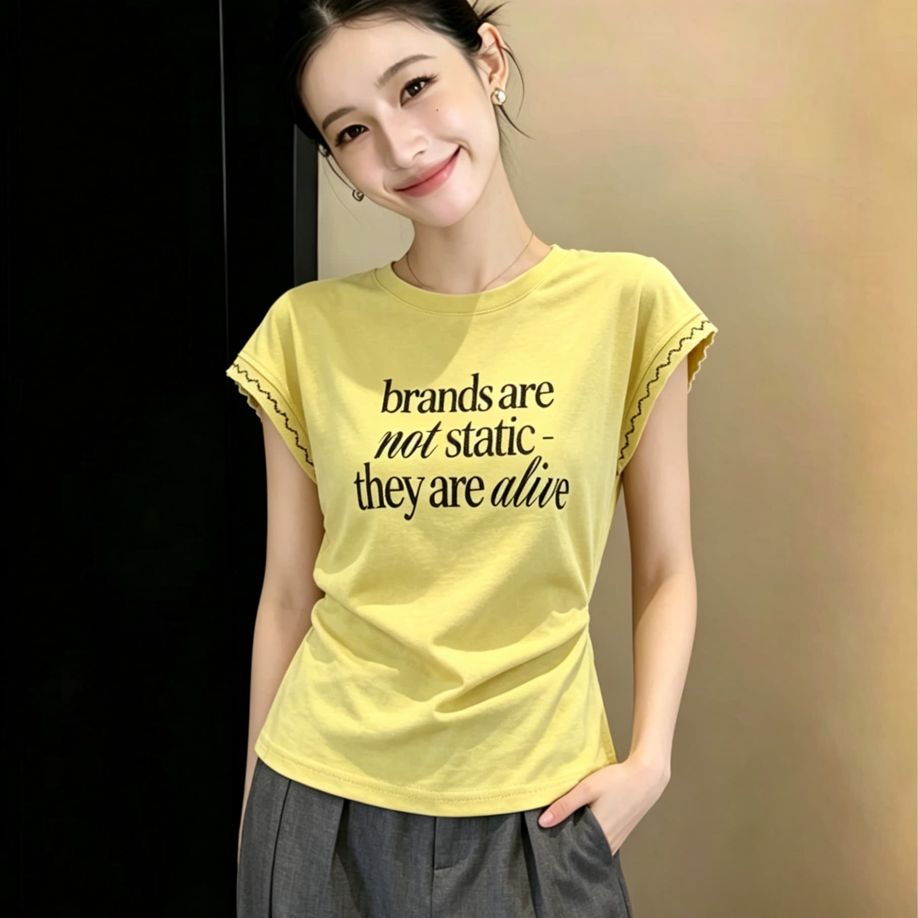 알파벳 반팔 여성 티셔츠 여름 2026 새로운 라운드 넥 슬림해 보이는 인사이드 가져 가라. 만나는 외출용 맨위 디자인 센스 이미지 5