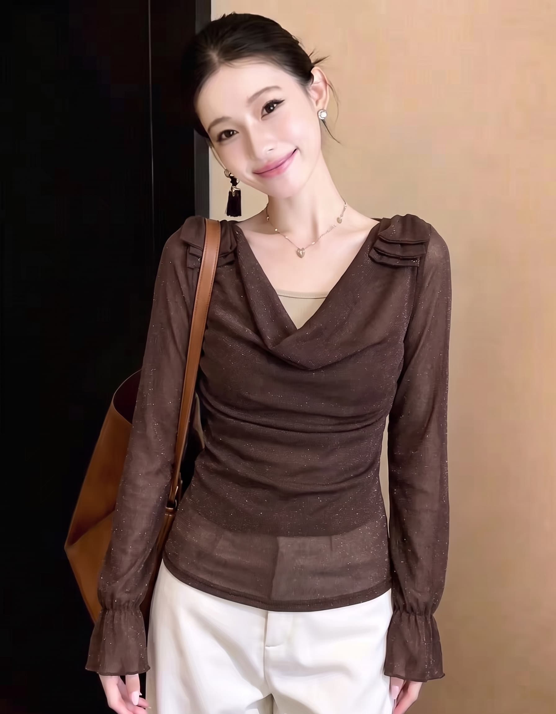 고유 한 아름다운 흔들다 칼라 작은 셔츠 광택 실 망사 패치워크 긴팔 티셔츠 여성 이른 봄 디자인 작은 대중 맨위 서비스 이미지 4