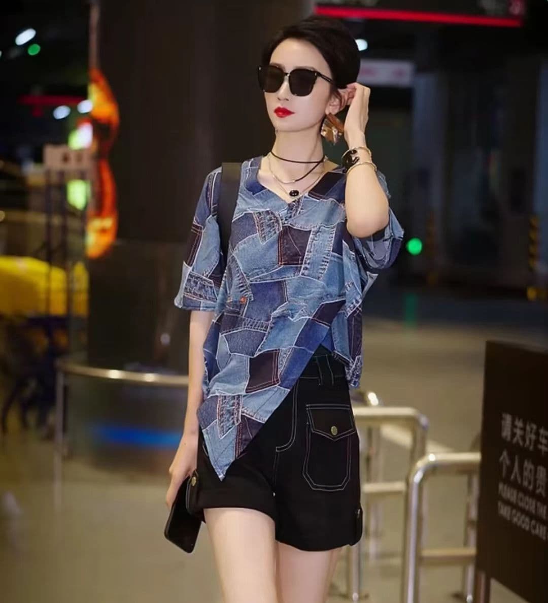 세련된 오리지널 품격 디자인 센스 V넥 격자무늬 슬림해 보이는 맨위 상세 이미지 4