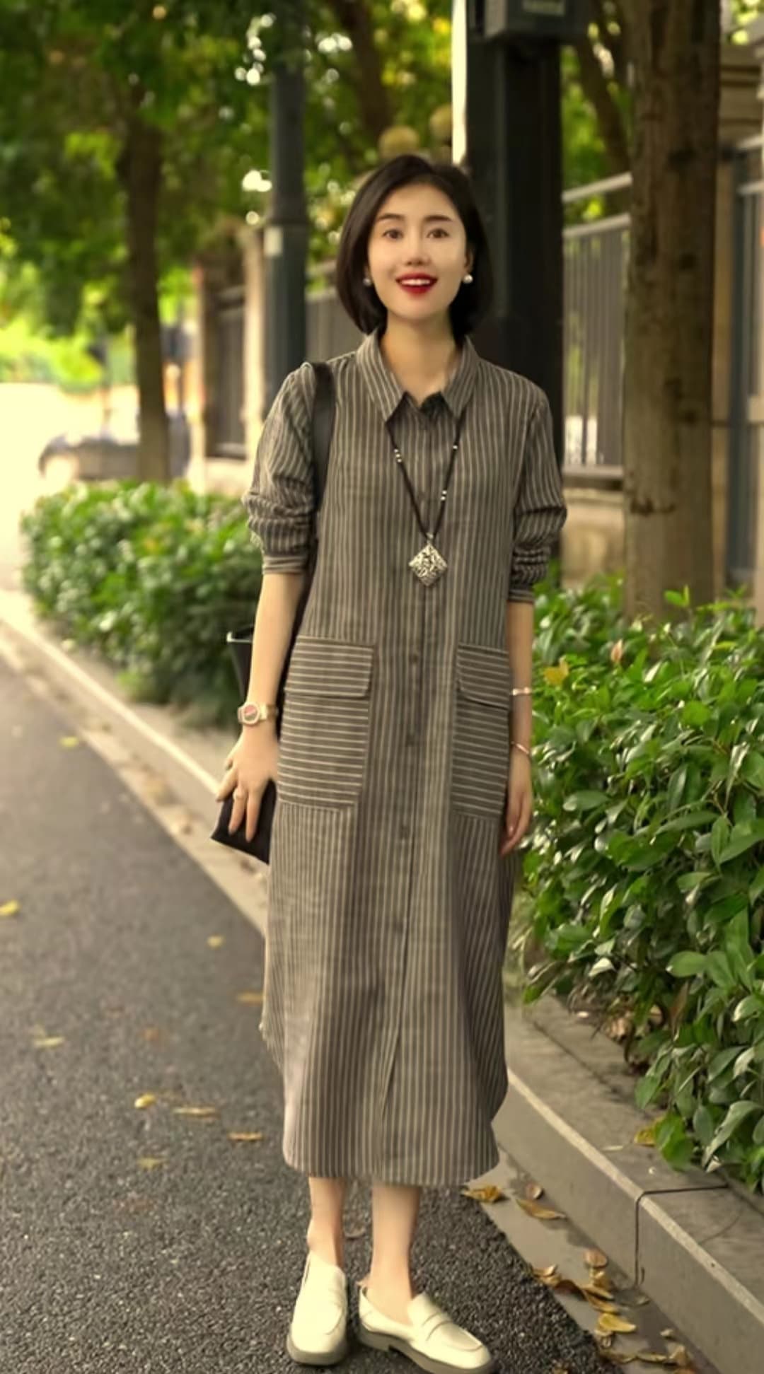 가을 겨울 새로운 패션 캐주얼 빛 럭셔리 폴로 칼라 스트라이프 슬림해 보이는 품격 가을 여성 드레스 이미지 4