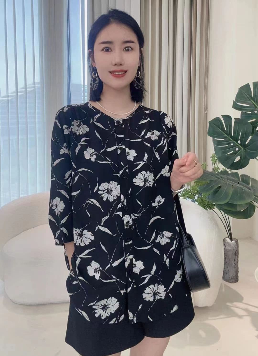 새로운 루즈핏 가을 슬림해 보이는 여성 여름 다용도 Chic 작은 셔츠 표지 배 캐주얼 꽃무늬 맨위 상세 이미지 5