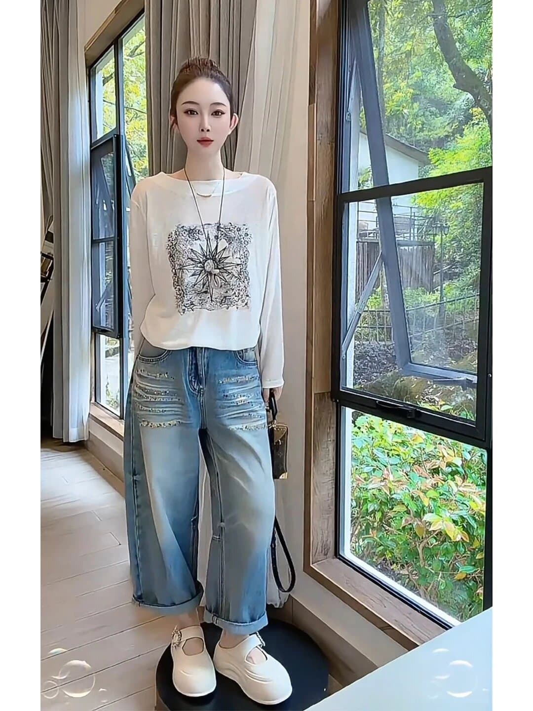 화이트 라운드 넥 얇은 스타일 긴팔 티셔츠 여성 여름 외부 가져 가라. 얇고 가벼운 통기성 자외선 차단 블라우스 루즈핏 에어컨 셔츠 켜기 상세 이미지 4