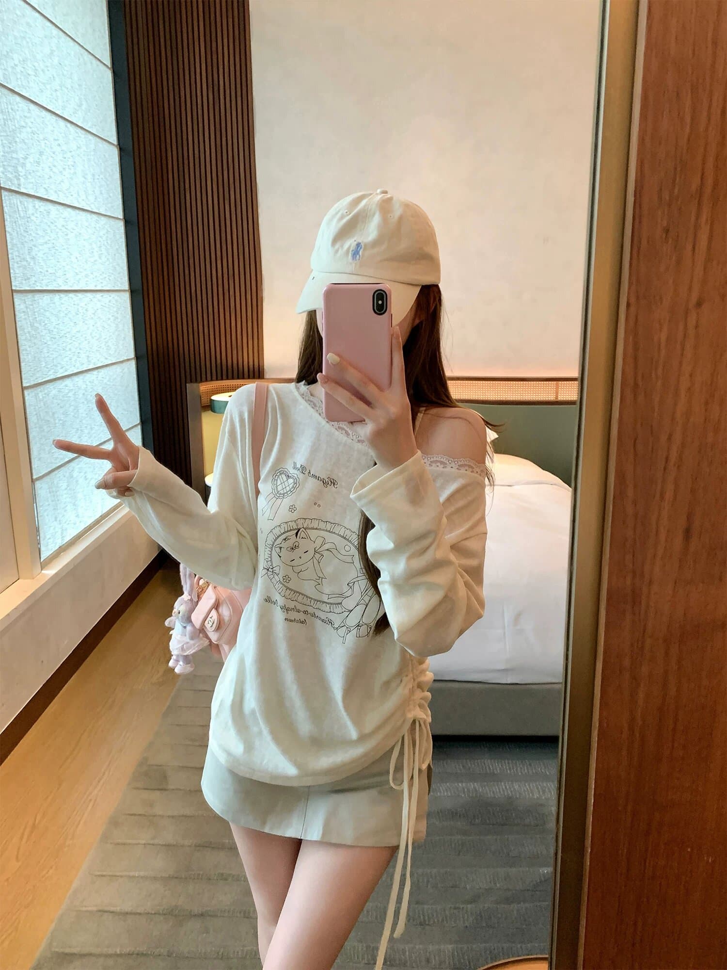 고양이 프린트 레이스 라운드 넥 자외선 차단 긴팔 티셔츠 귀여운 바람 비스듬한 어깨 루즈핏 맨위 이미지 2