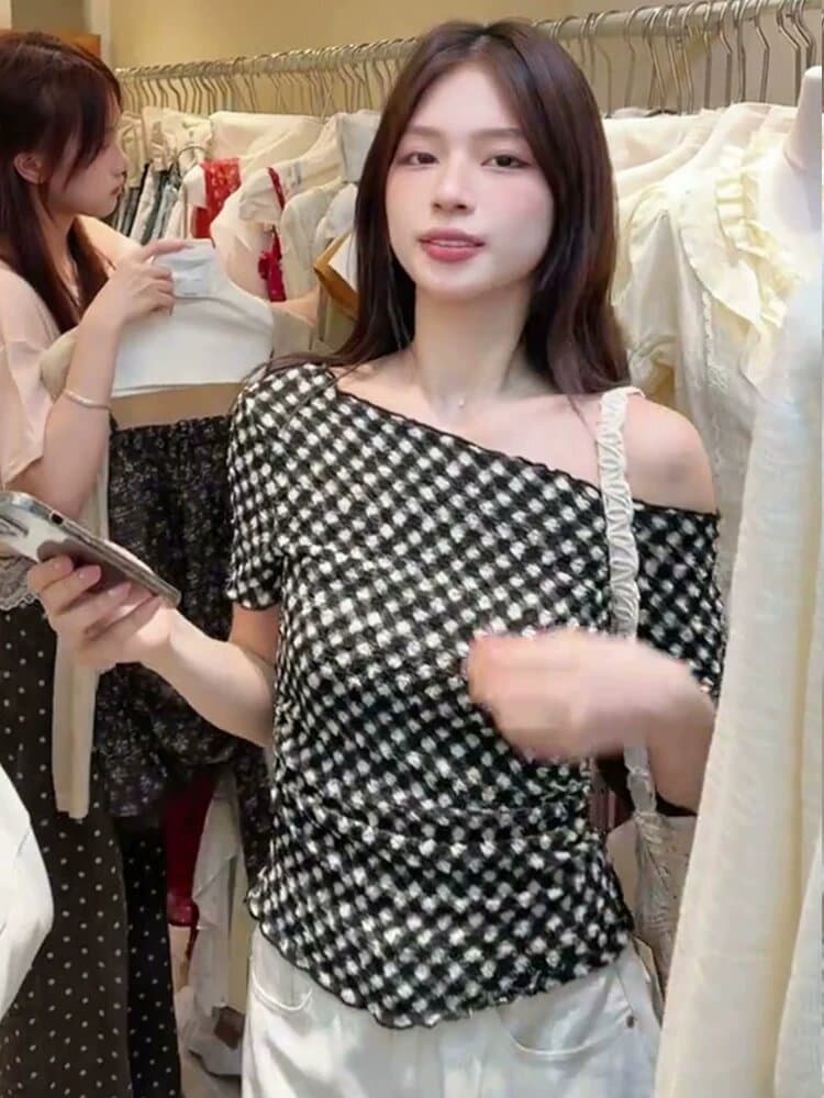 한 부서 비스듬한 칼라 도트 무늬 질감 센스 반팔 티셔츠 여성 2026 여름 새로운 몸매 가꾸기 슬림해 보이는 다용도 주름 맨위 상세 이미지 1