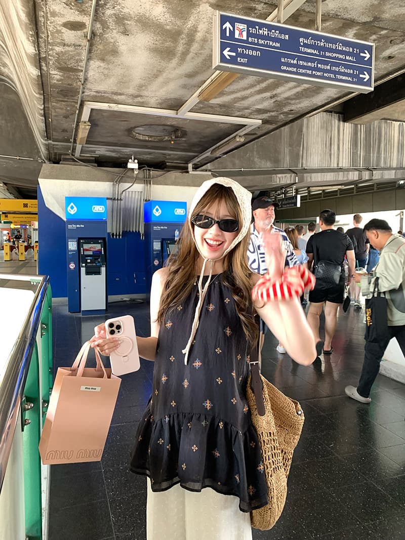 im ~까지 안개 남자 산 사쿠라 무거운 작업 자수 행침 목 슬립 여성 불규칙 프릴 루즈핏 한 마디 민소매 맨위 상세 이미지 40