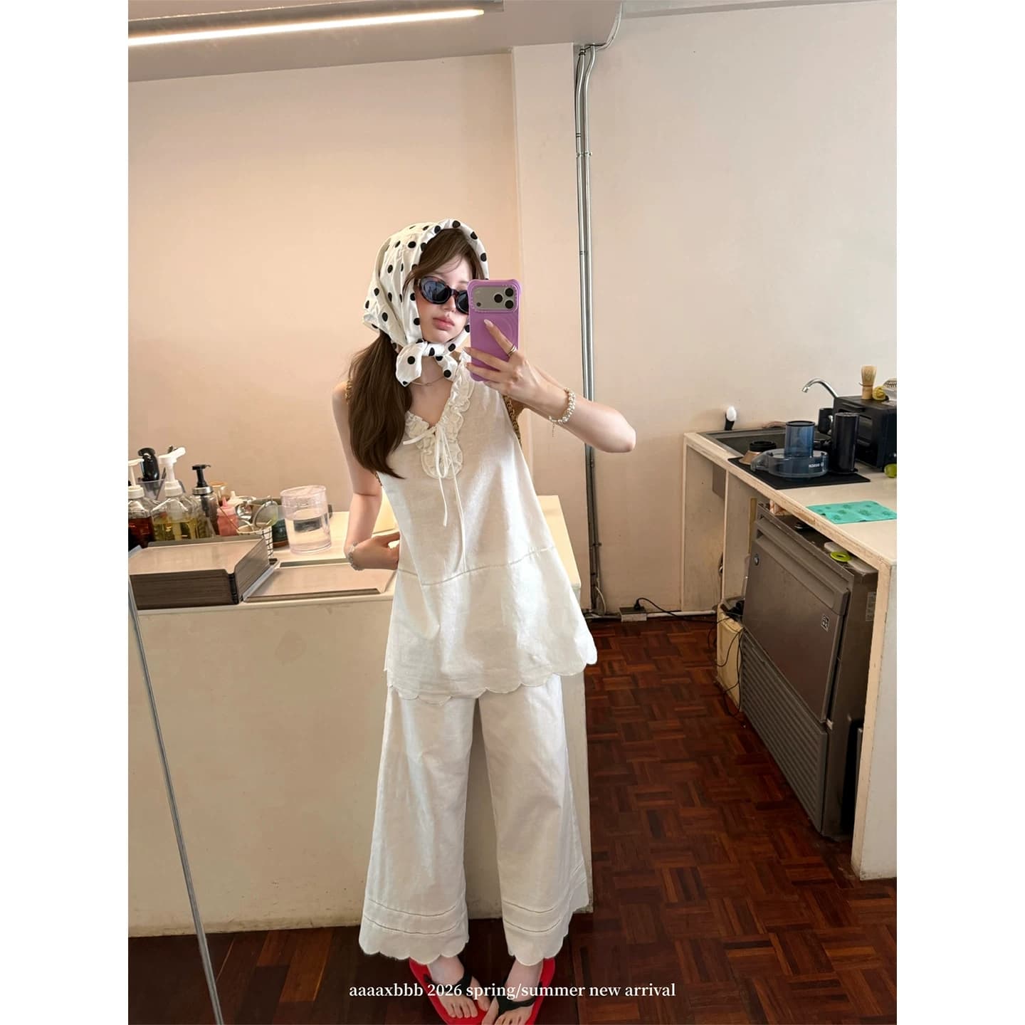 aaaaxbbb 제네바 분수 화이트 면 린넨 자수 세트 V넥 슬립 스트랩 맨위 레이스 긴 바지 상세 이미지 1