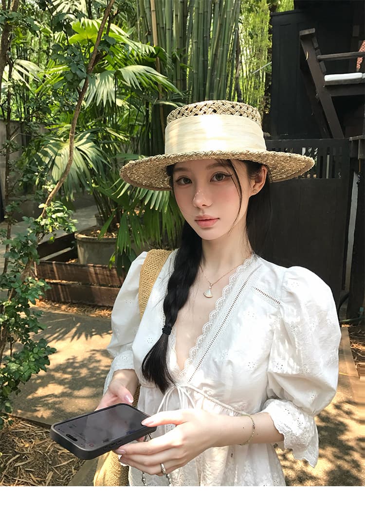 vasse 아름다움 게 화이트 면 소재 자수 레이스 나팔 소매 V넥 맨위 여성 봄 여름 허리 수축 스트랩 중간 소매 셔츠 상세 이미지 14