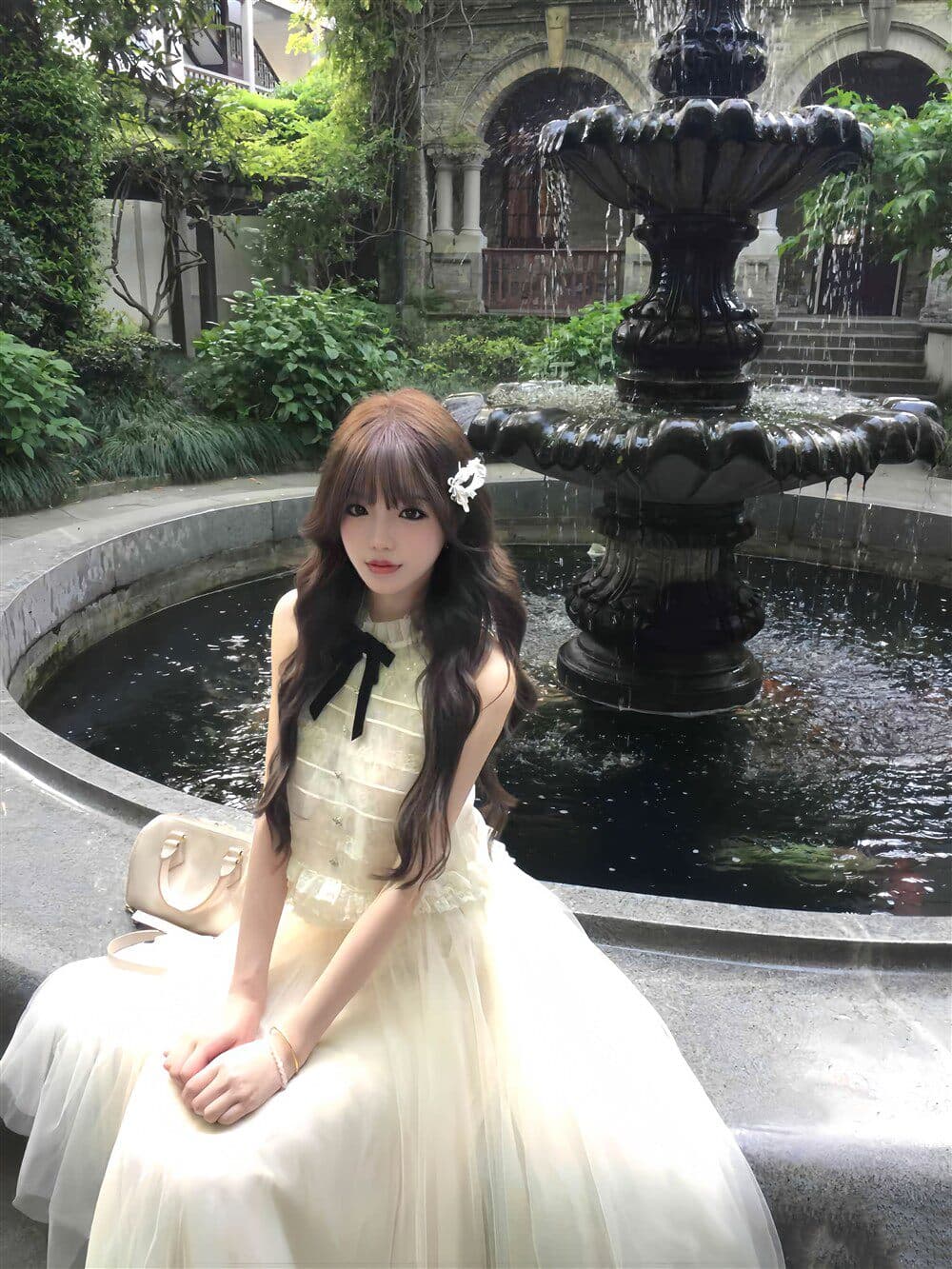 품격 전체 집합 ootd 착용 가져 가라. 천 금빛 바람 디자인 센스 레이스 민소매 맨위 반 스커트 투피스 슈트 2026 여름 상세 이미지 9