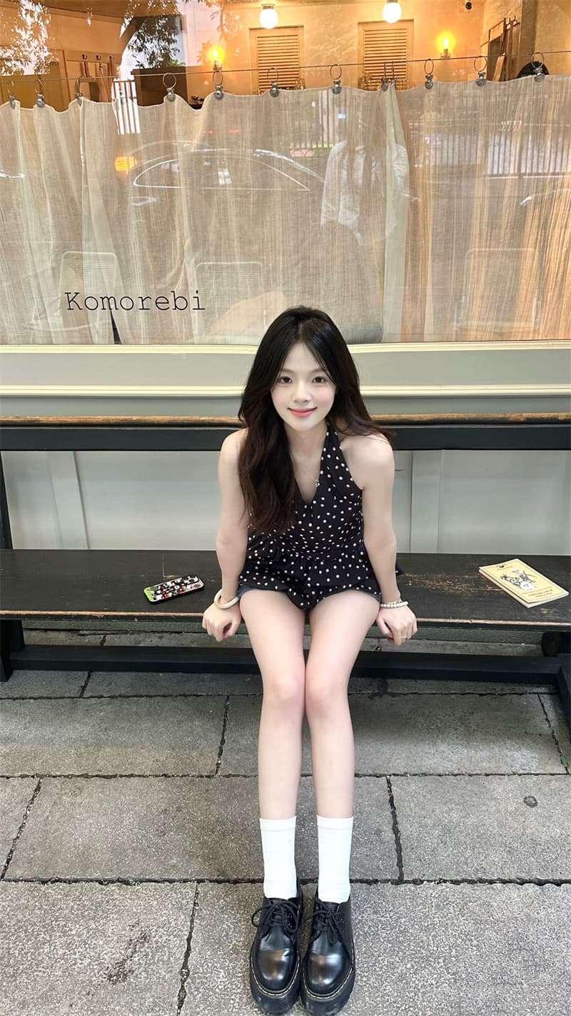 실사 캐미솔 2026 새로운 몸매 가꾸기 슬림해 보이는 행침 목 도트 무늬 민소매 맨위 상세 이미지 1