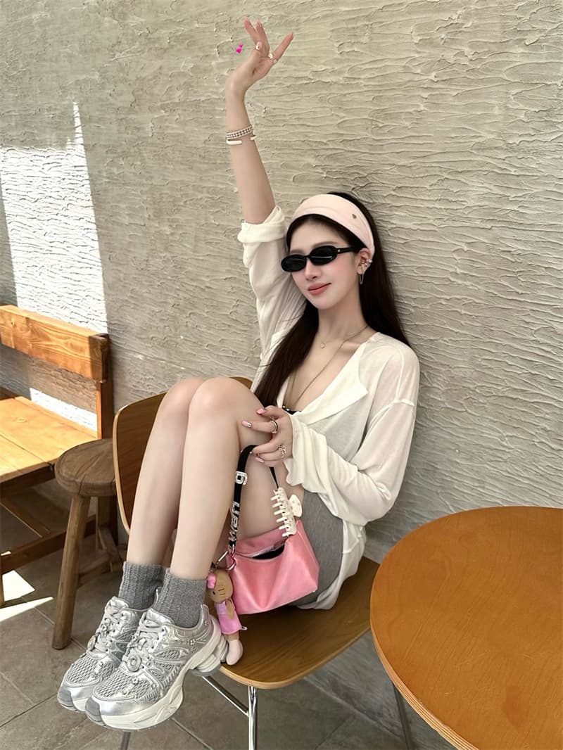 실사 얼음 실크 자외선 차단 긴팔 블라우스 티셔츠 여성 루즈핏 슬림해 보이는 느긋한 바람 스택 착용 맨위 상세 이미지 1