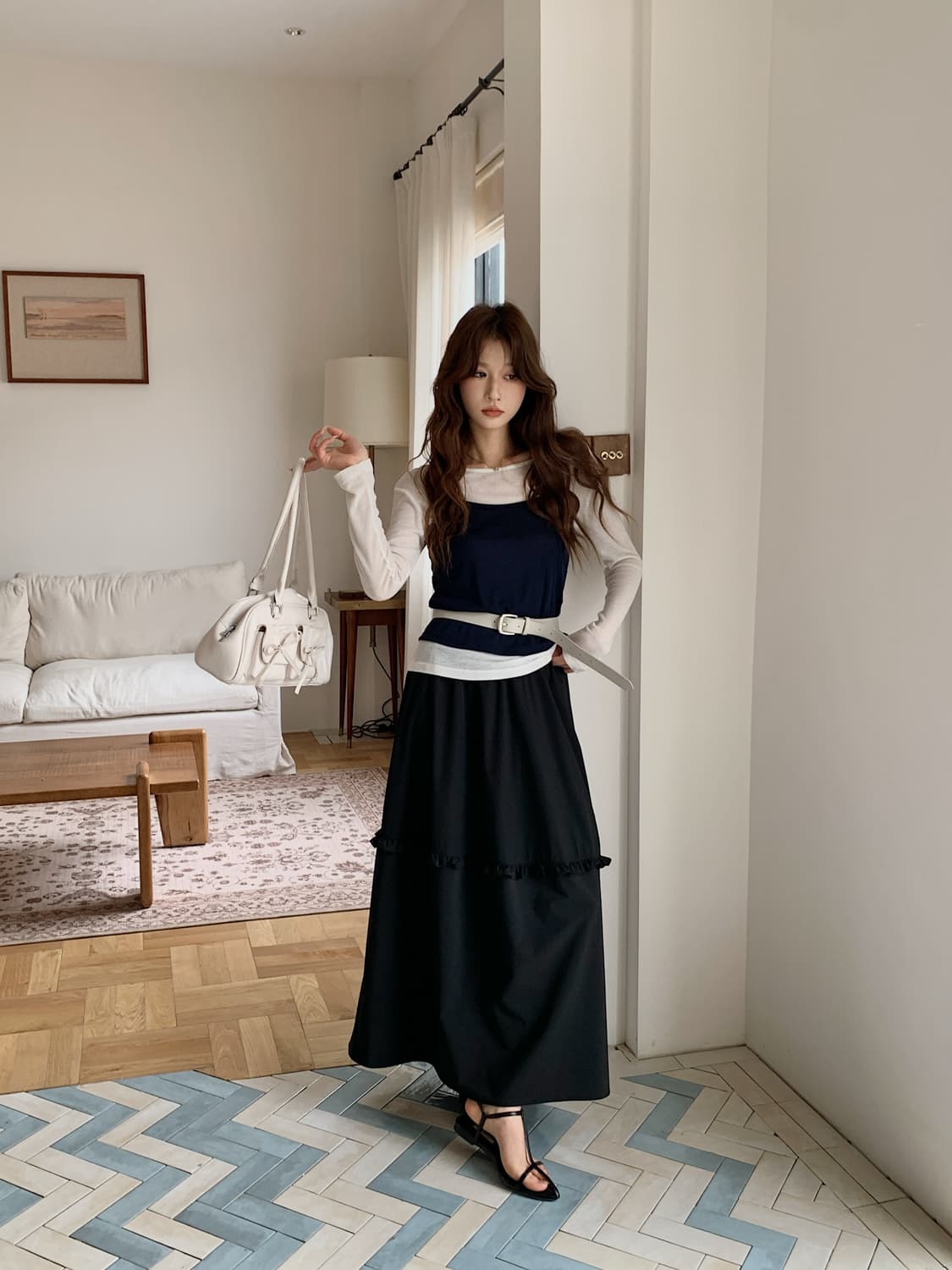 실사 한 부서 분위기 센스 프릴 반신 스커트 2026 봄 여름 화이트 하이웨이스트 슬림해 보이는 다용도 롱 스커트 이미지 5