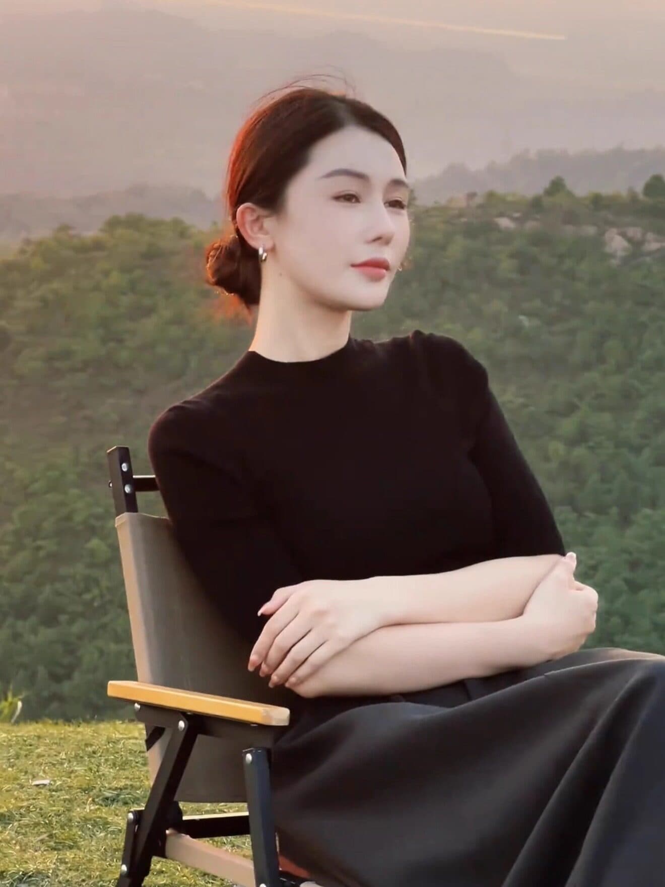 검정색 반하이넥 중간 소매 니트 스웨터 여성 봄 가을 몸매 가꾸기 인사이드 가져 가라. 기본 셔츠 슬림해 보이는 품격 5 점 소매 맨위 상세 이미지 5