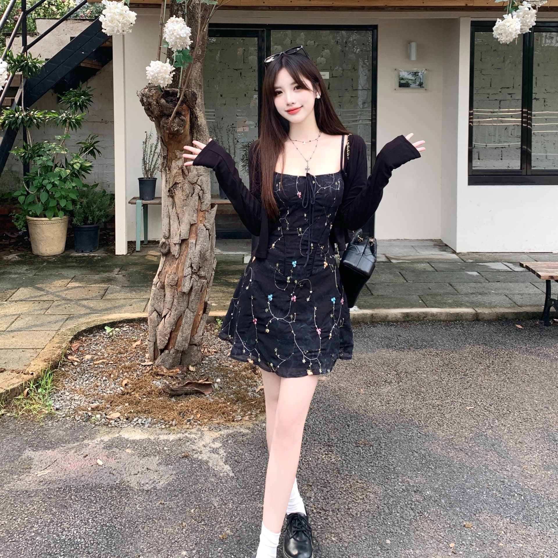 실사 빅 사이즈 여성 의류 지방 mm 뮤즈 정원 아메리칸 장미 자수 쉬폰 허리 수축 슬림해 보이는 섹시함 슬립 드레스 이미지 5