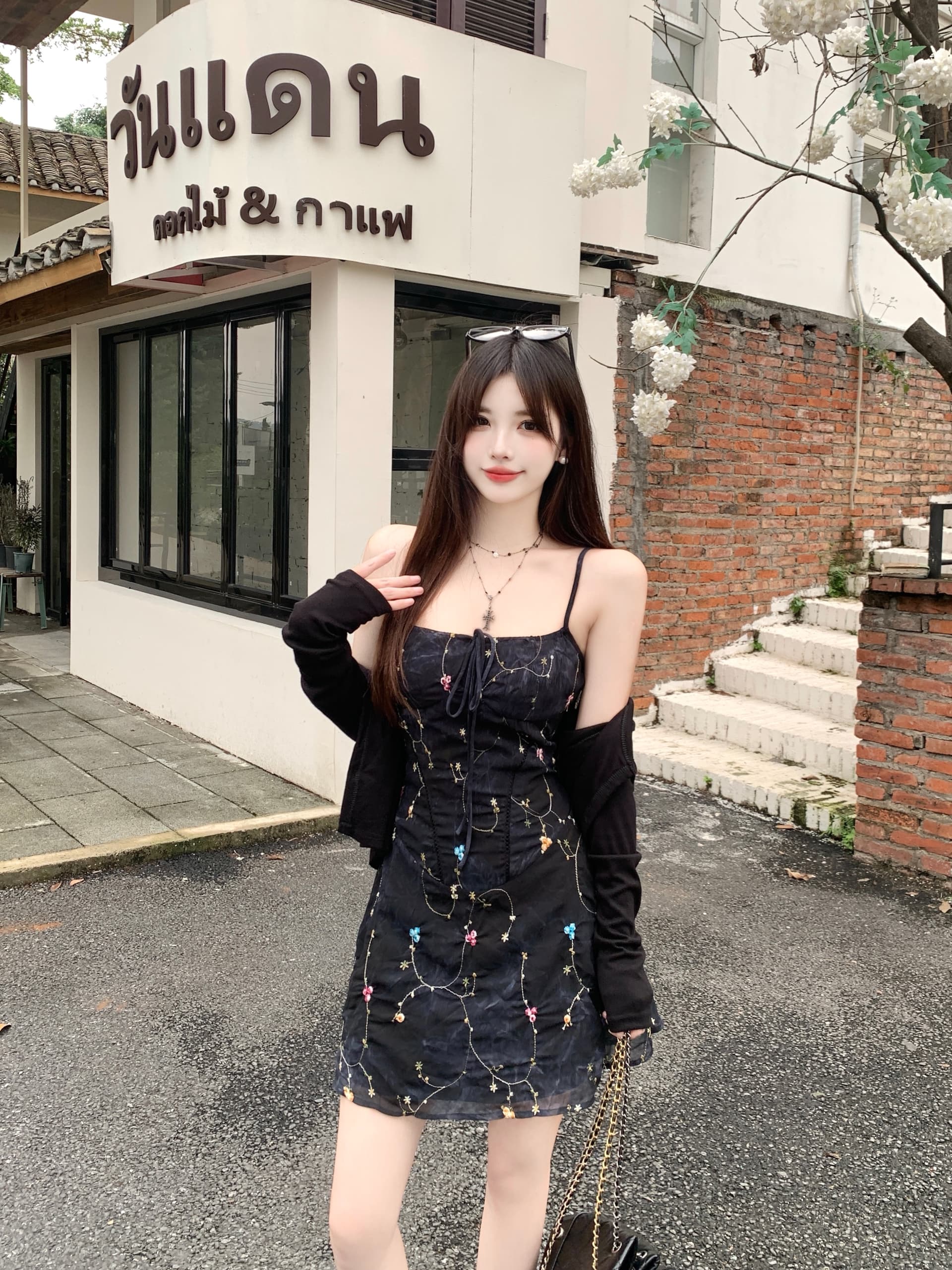 실사 빅 사이즈 여성 의류 지방 mm 뮤즈 정원 아메리칸 장미 자수 쉬폰 허리 수축 슬림해 보이는 섹시함 슬립 드레스 상세 이미지 5