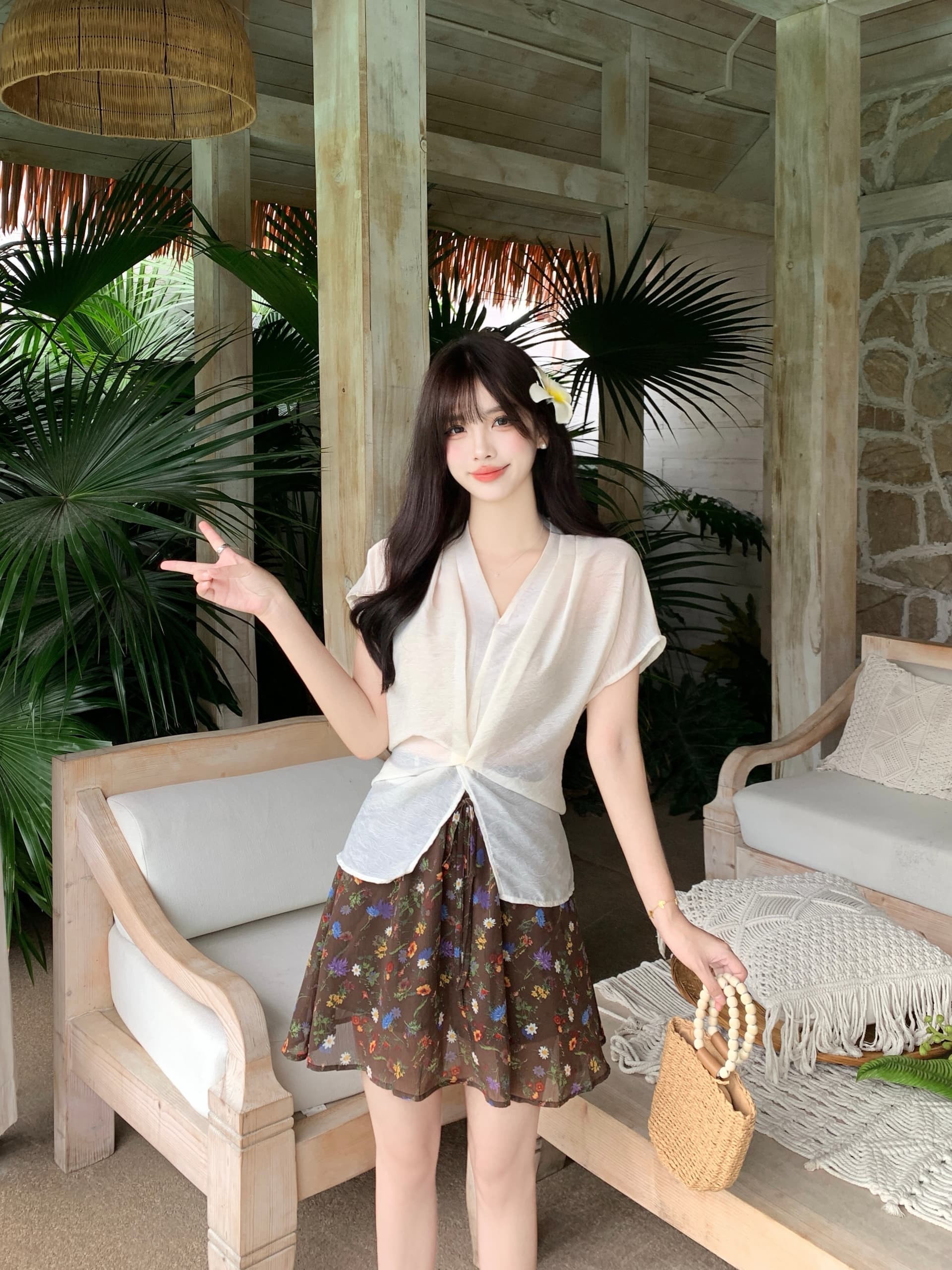 실사 빅 사이즈 여성 의류 지방 mm 프랑스식 바람 비틀림 V넥 허리 수축 슬림해 보이는 맨위 꽃무늬 미니 스커트 세트 이미지 3
