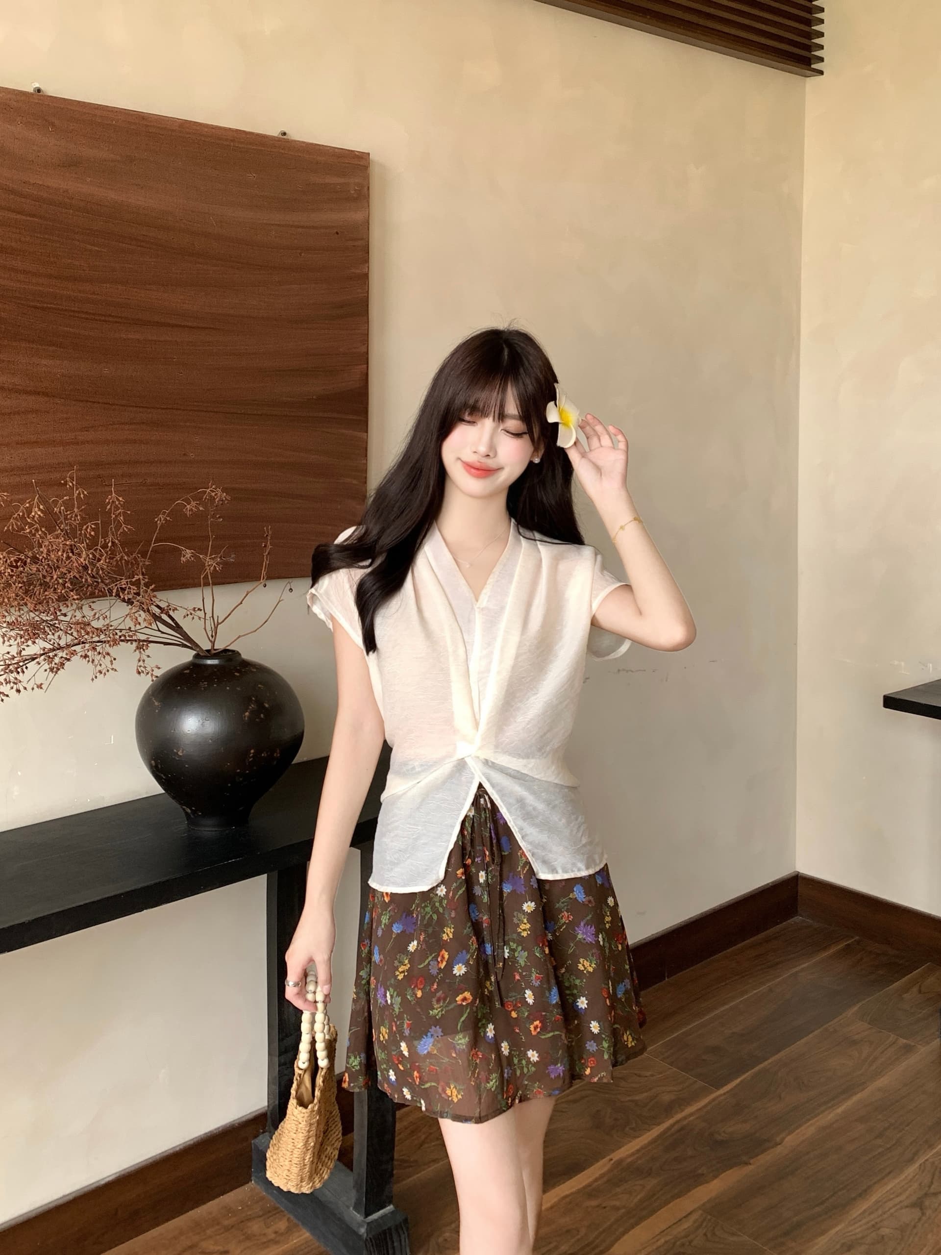 실사 빅 사이즈 여성 의류 지방 mm 프랑스식 바람 비틀림 V넥 허리 수축 슬림해 보이는 맨위 꽃무늬 미니 스커트 세트 상세 이미지 6