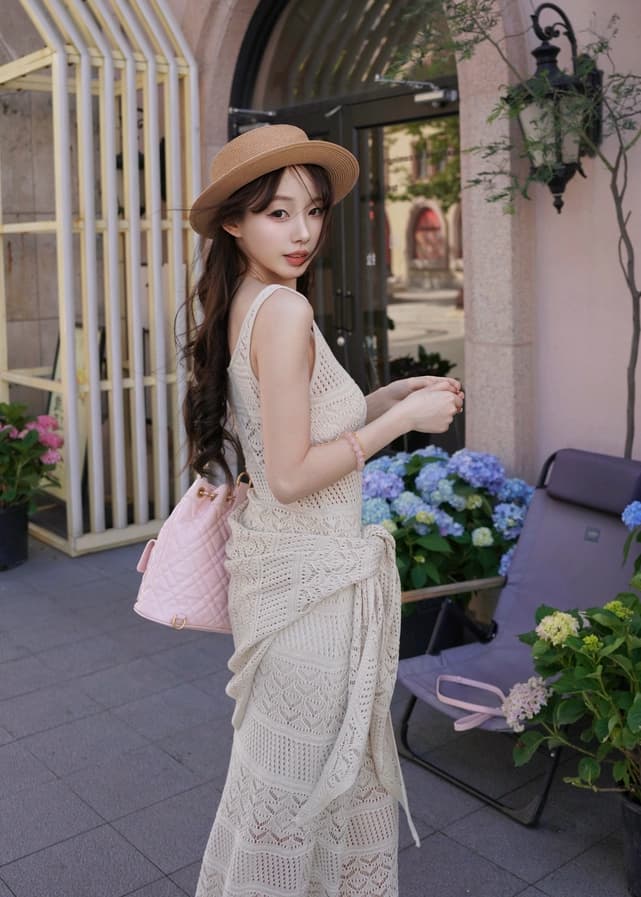 프랑스식 빛 럭셔리 바람 홀로우 아웃 숄 인사이드 가져 가라. V넥 맨위 여성 봄 새로운 슬림해 보이는 반신 롱 스커트 니트 세트 이미지 2