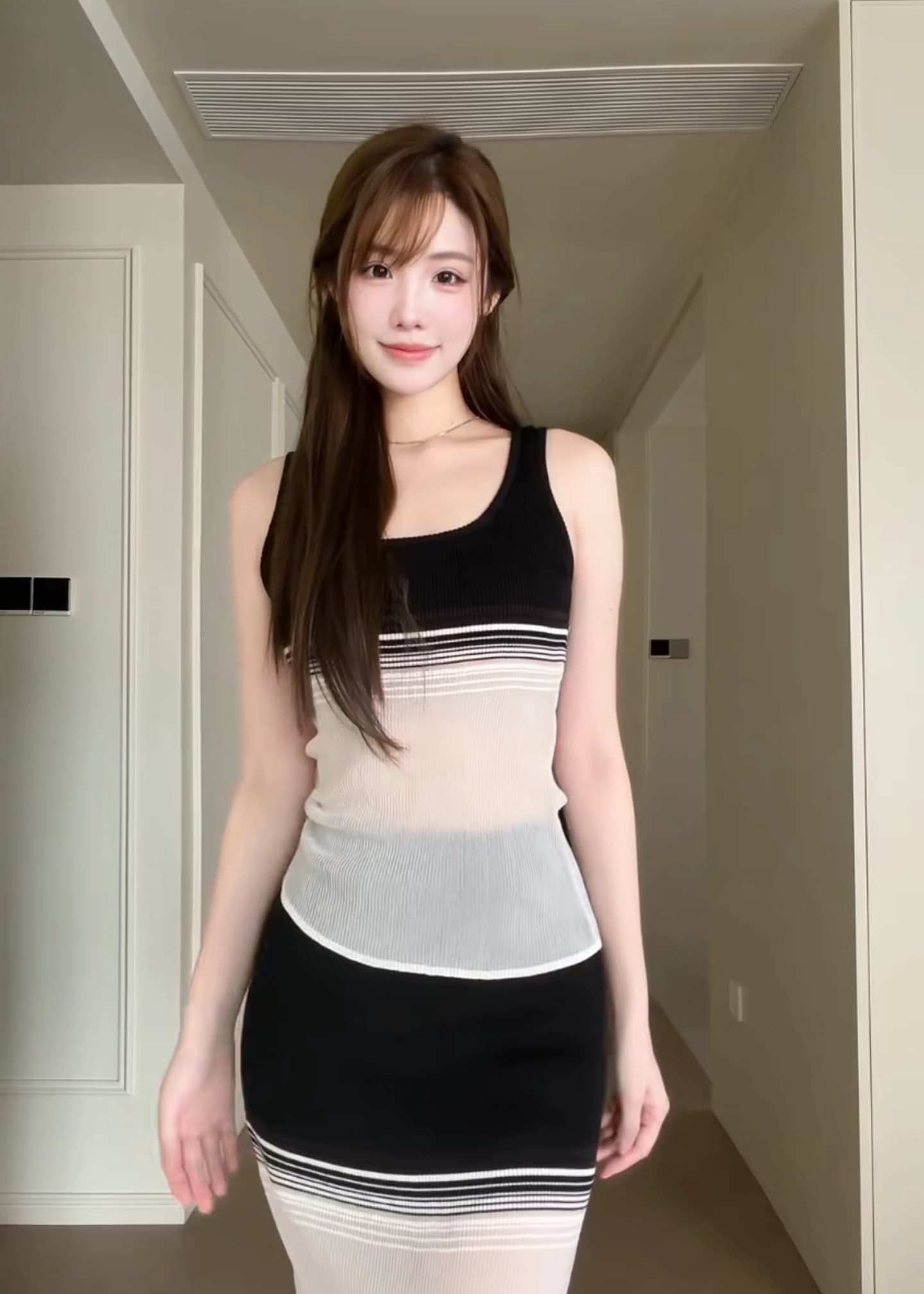 한 부서 디자인 센스 배색 몸매 가꾸기 스트라이프 슬립 맨위 2026 새로운 순수한 욕망 품격 슬림해 보이는 반신 치마 세트 상세 이미지 1