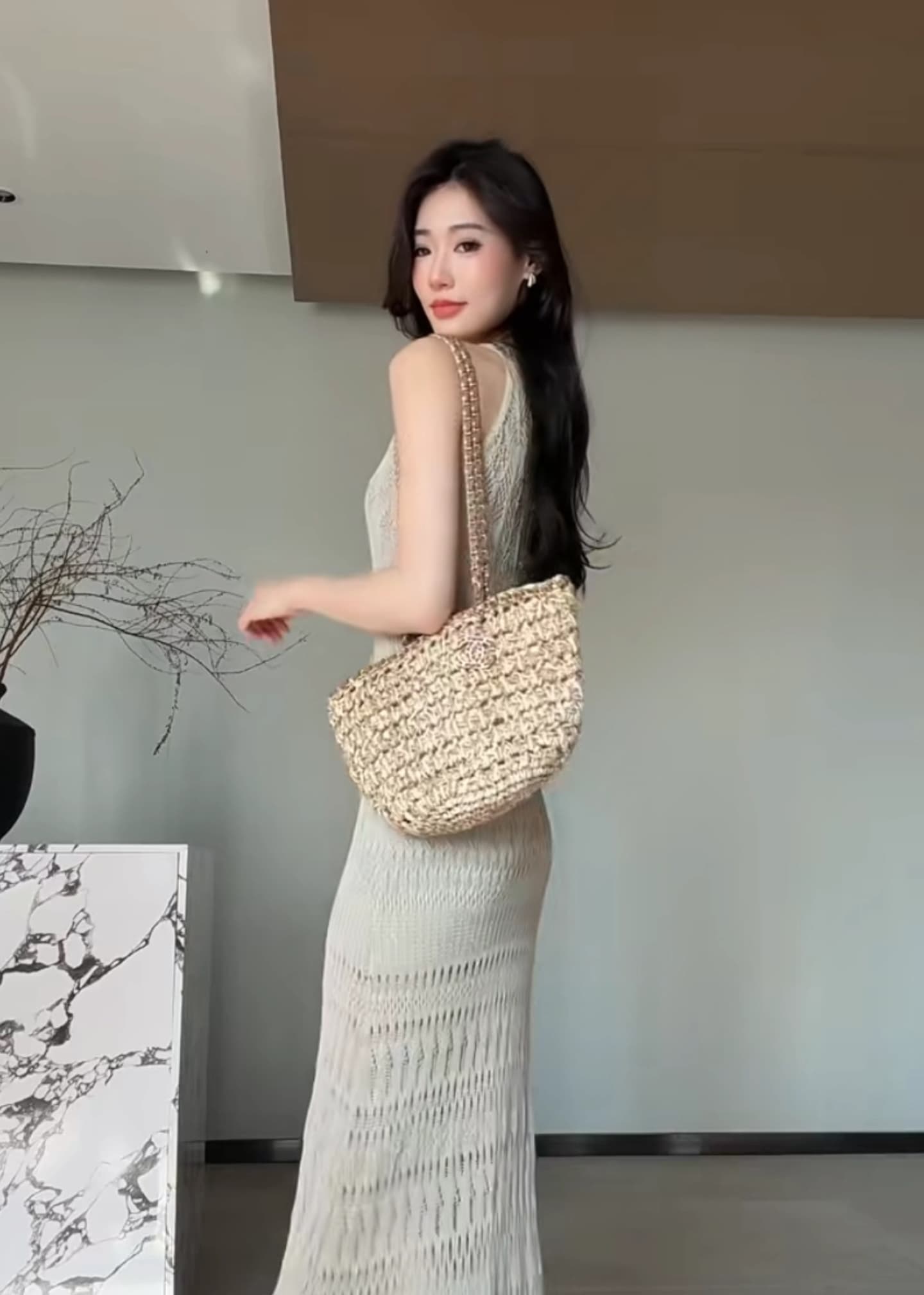jijinqi 여름 라운드 넥 민소매 오프숄더 드레스 트임 홀로우 아웃 디자인 센스 캐주얼 품격 슬림해 보이는 롱 스커트 상세 이미지 5