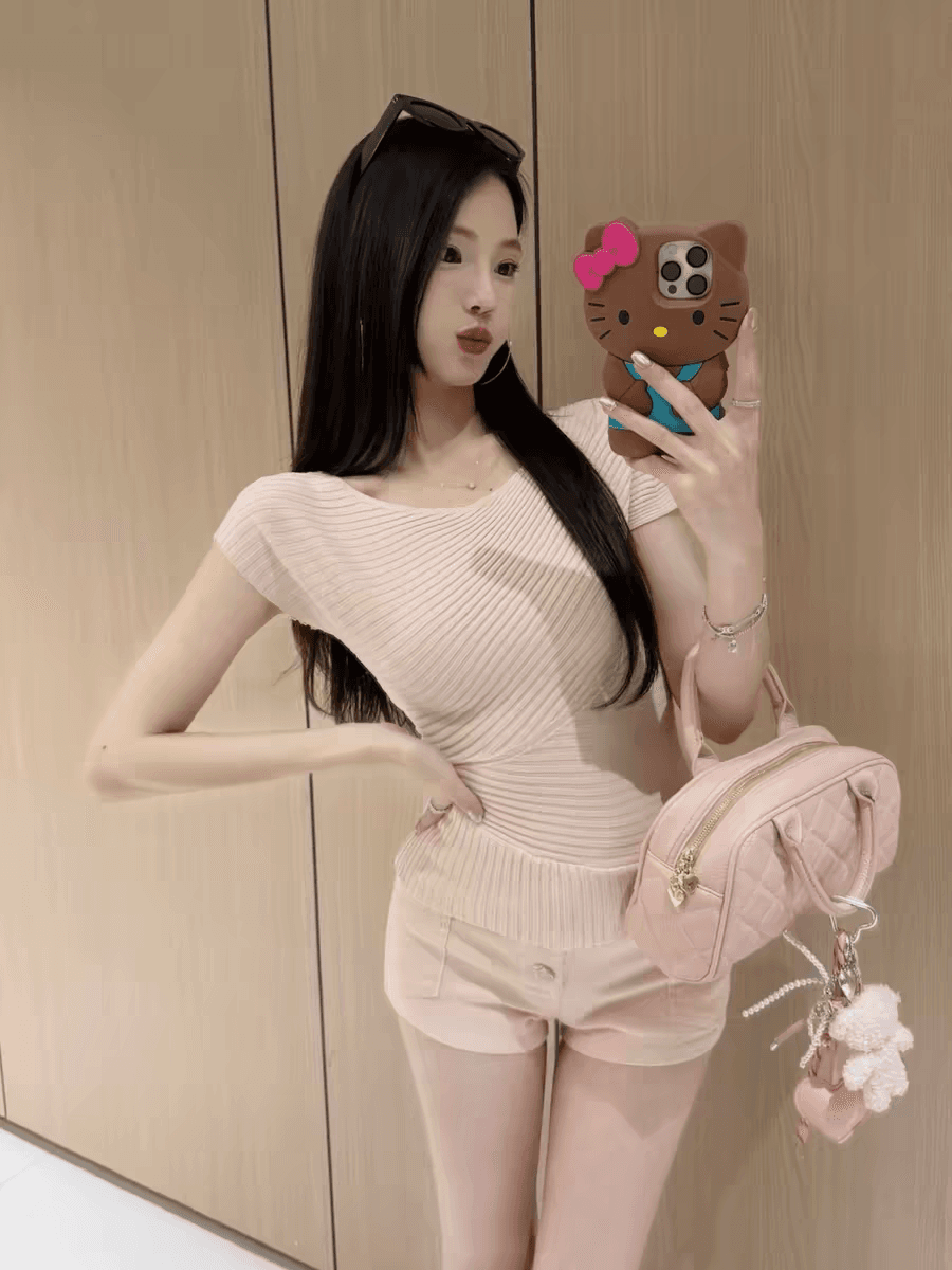 한 부서 섹시함 불규칙 당겨서 어깨 반팔 털 니트 스웨터 여성 2026 여름 새로운 몸매 가꾸기 슬림해 보이는 쇼트 스타일 맨위 상세 이미지 10
