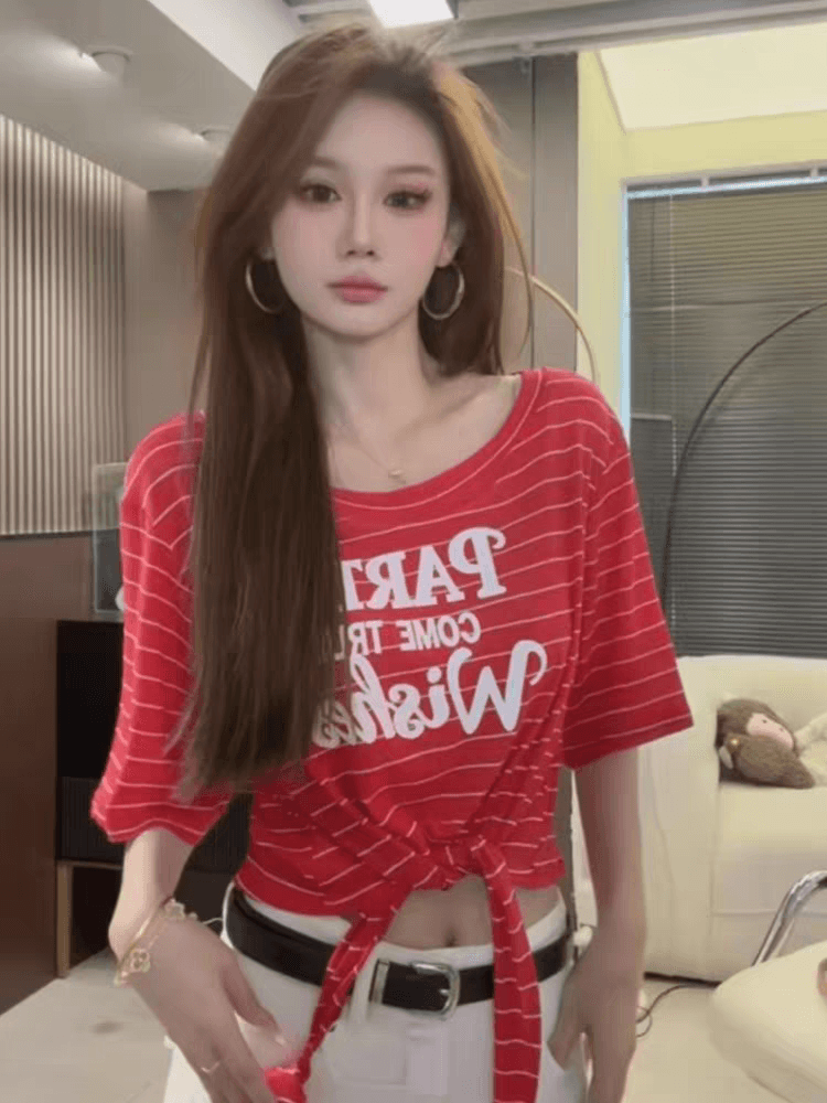 아메리칸 핫걸 바람 비스듬한 어깨 알파벳 프린트 스트랩 반팔 티셔츠 여성 2026 여름 새로운 허리 수축 슬림해 보이는 맨위