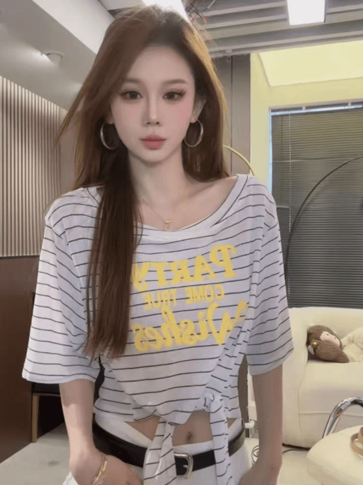 아메리칸 핫걸 바람 비스듬한 어깨 알파벳 프린트 스트랩 반팔 티셔츠 여성 2026 여름 새로운 허리 수축 슬림해 보이는 맨위 이미지 4