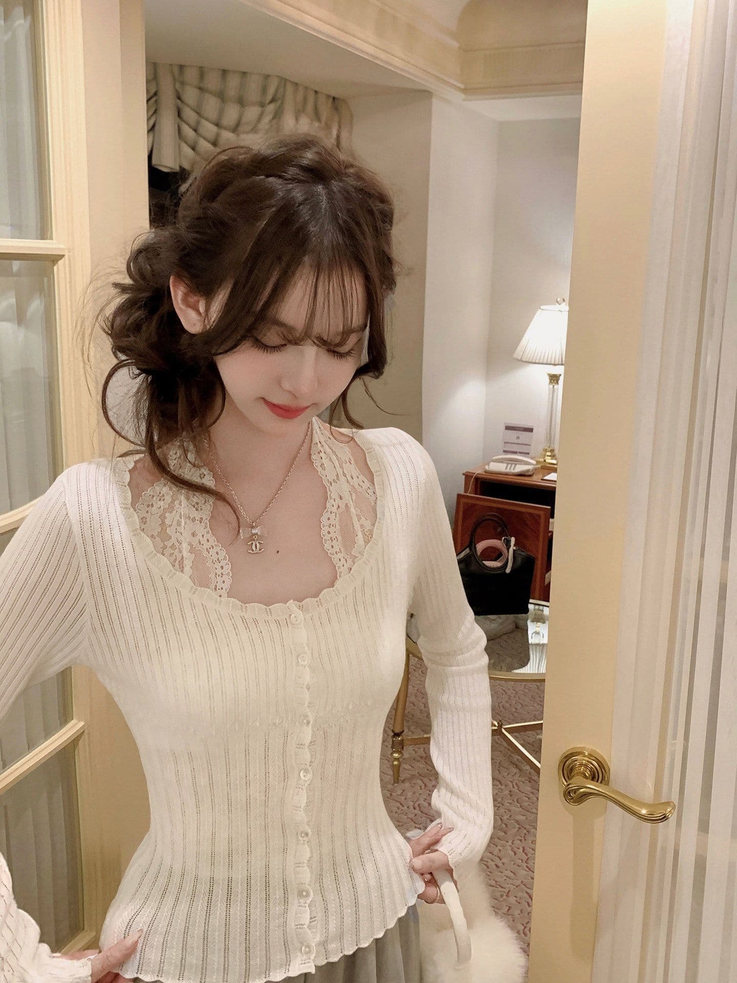 2026 새로운 가슴 패드 레이스 행침 목 캐미솔 만나는 아름다움 뒤로 브래지어 하나 백리스 인사이드 가져 가라. 작은 맨위 상세 이미지 4
