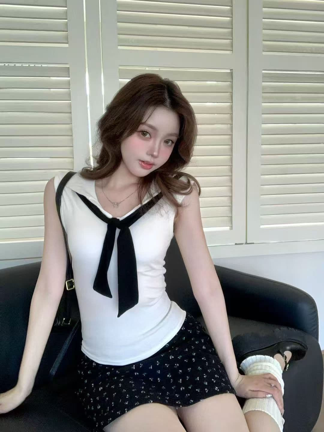 2026 새로운 가슴 패드 배색 해군 칼라 페이크 레이어드 조끼 여성 봄 여름 외출용 꼬집기 허리 몸매 가꾸기 민소매 맨위 상세 이미지 22