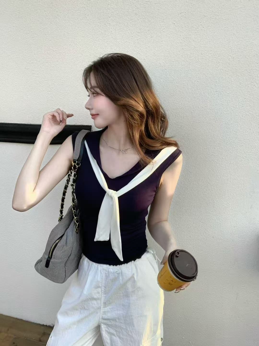 2026 새로운 가슴 패드 배색 해군 칼라 페이크 레이어드 조끼 여성 봄 여름 외출용 꼬집기 허리 몸매 가꾸기 민소매 맨위 상세 이미지 28