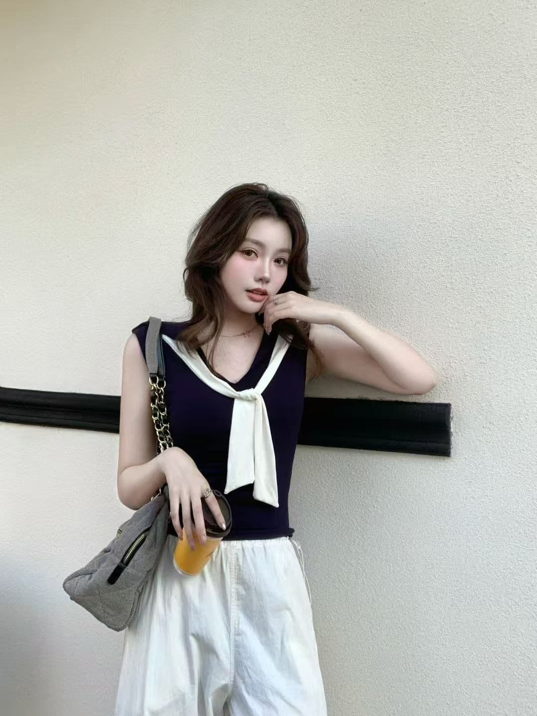 2026 새로운 가슴 패드 배색 해군 칼라 페이크 레이어드 조끼 여성 봄 여름 외출용 꼬집기 허리 몸매 가꾸기 민소매 맨위 상세 이미지 31