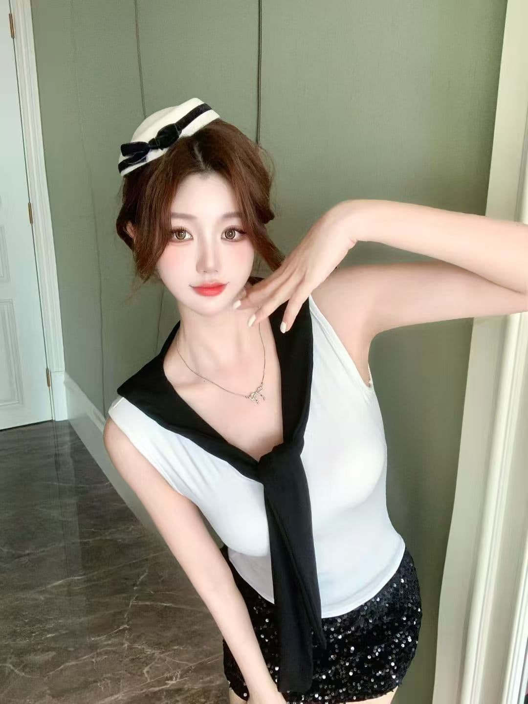 2026 새로운 봄 가슴 패드 배색 레이스업 V넥 민소매 조끼 여성 여름 인사이드 가져 가라. 외출용 허리 수축 슬림해 보이는 맨위 상세 이미지 23