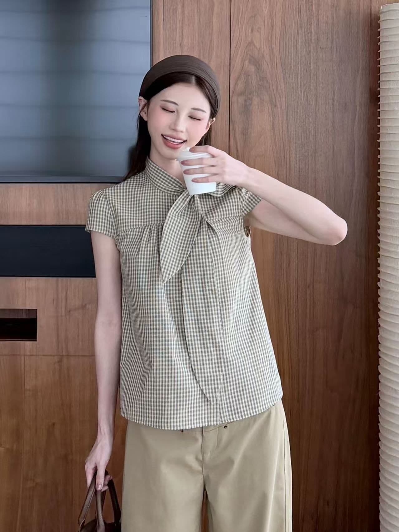 디자인 센스 스트랩 작은 날다 소매 여성 셔츠 2026 새로운 여름 레트로 체크무늬 반팔 맨위 여성 상세 이미지 2