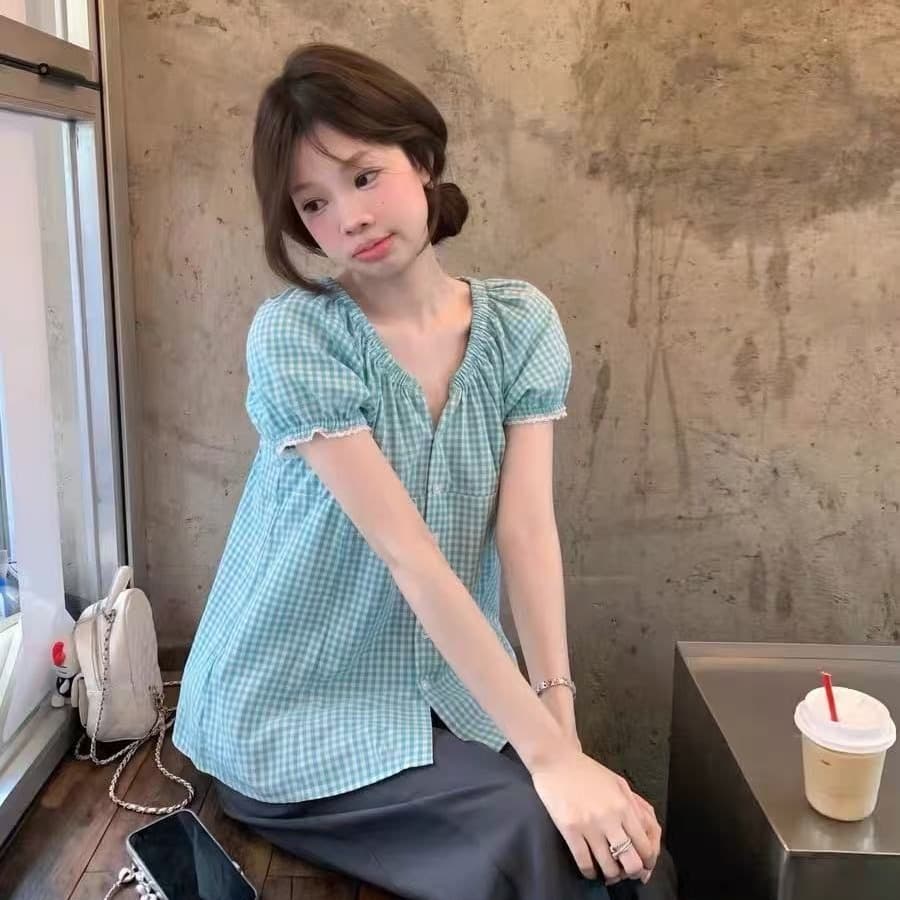 레트로 체크무늬 마이크로 주름 거품 소매 여성 셔츠 여름 새로운 한 부서 허리 수축 슬림해 보이는 V넥 반팔 다용도 맨위 이미지 4