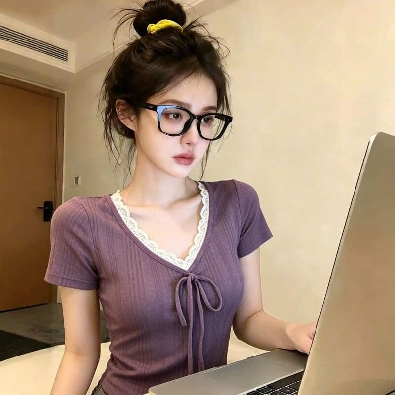 송 긍정적 인 En 보라색 V넥 레이스 스트랩 반팔 티셔츠 여성 여름 한 부서 몸매 가꾸기 슬림해 보이는 긍정적 인 어깨 다용도 작은 맨위