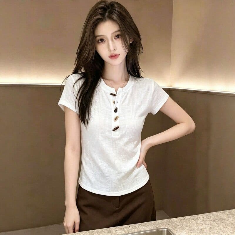 2026 여름 새로운 질감 센스 소뿔 버클 반팔 티셔츠 여성 작은 키 몸매 가꾸기 슬림해 보이는 다용도 인사이드 잡아라. 의류