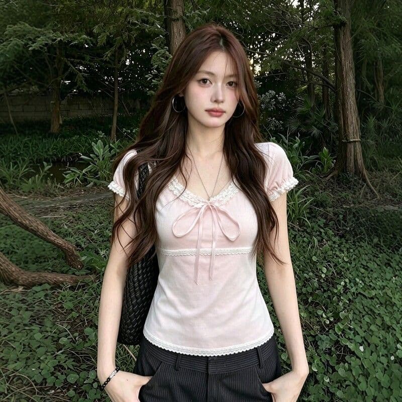2026 여름 새로운 레트로 순수한 욕망 레이스 조각 나비 매듭 맨위 새로운 달콤함 핑크색 반팔 티셔츠 트렌디