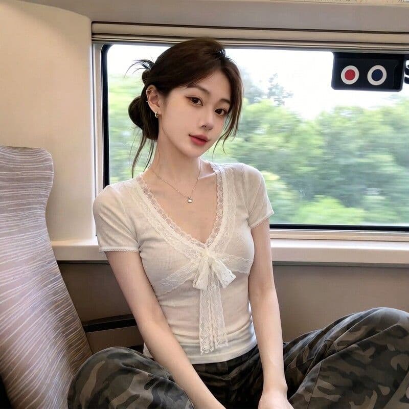 아메리칸 핫걸 바람 V넥 레이스 조각 스트랩 반팔 티셔츠 여성 여름 품격 순수한 욕망 바람 몸매 가꾸기 슬림해 보이는 맨위 상세 이미지 3