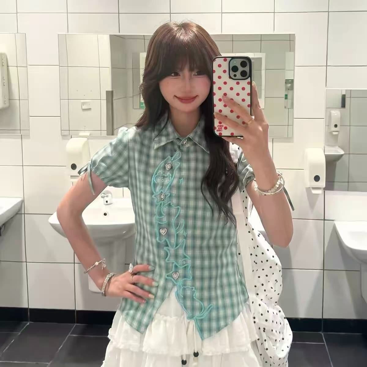 2026 새로운 자수 새끼 고양이 체크무늬 반팔 여성 셔츠 여름 몸매 가꾸기 슬림해 보이는 학원 스타일 거품 소매 핫걸 맨위 이미지 5