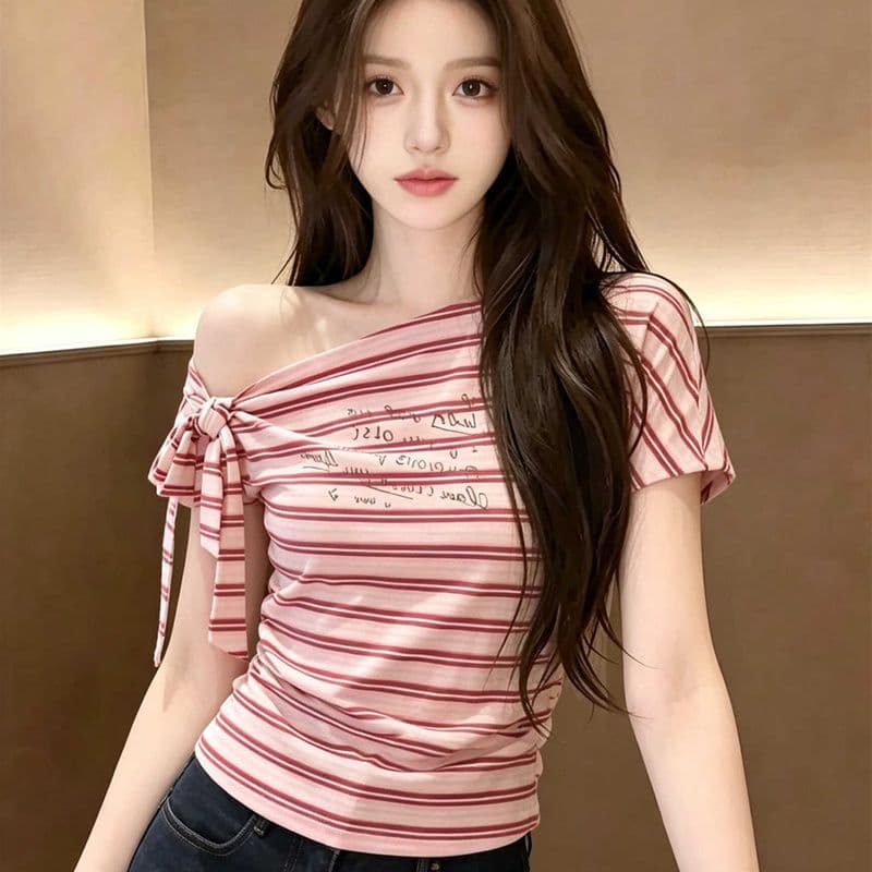 2026 새로운 여름 다용도 스트라이프 알파벳 프린트 둘 착용 비스듬한 어깨 티셔츠 루즈핏 탈착식 레이스업 반팔 여성 상세 이미지 6