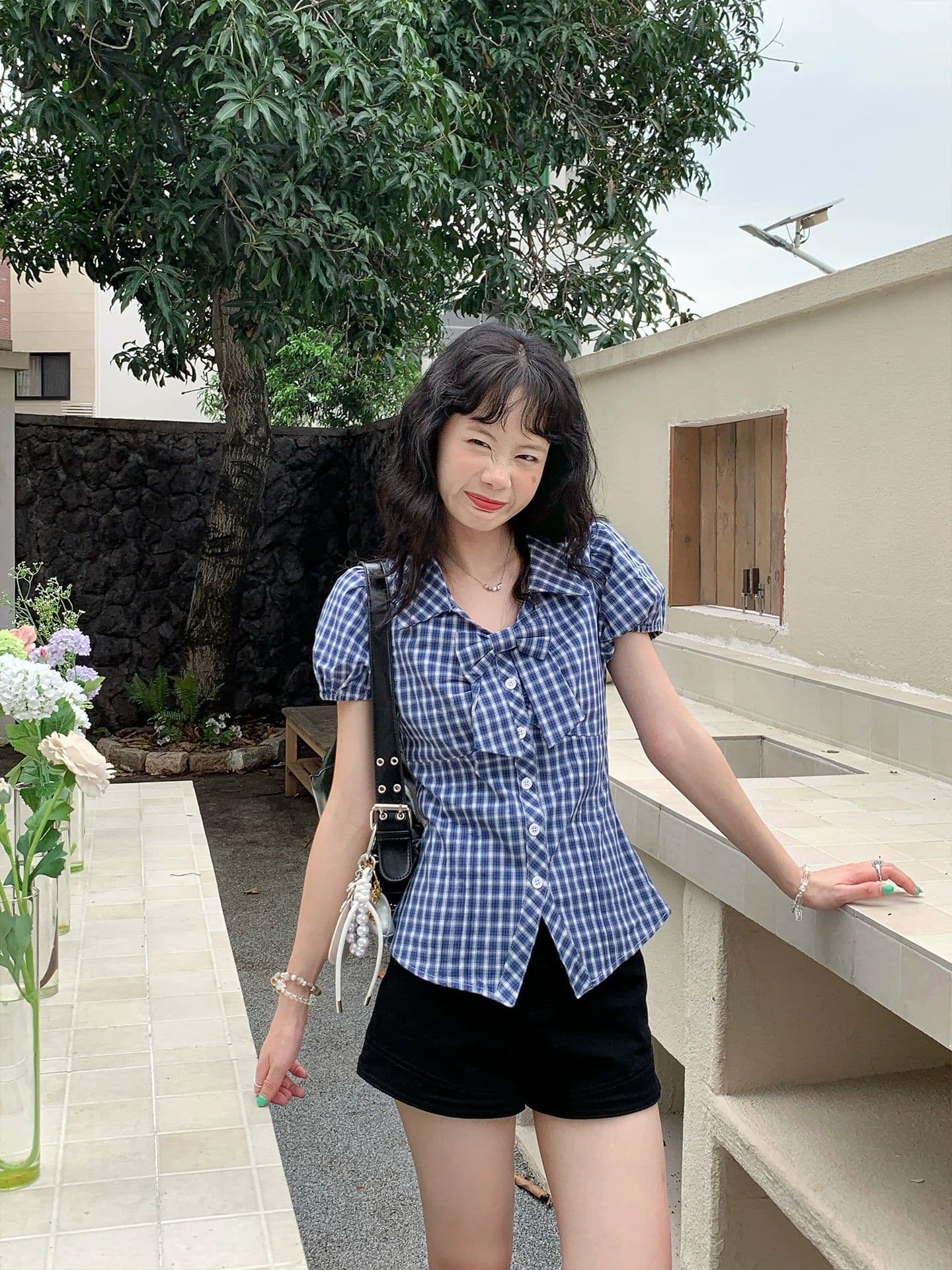 fan 한 부서 레트로 체크무늬 나비 매듭 거품 소매 반팔 여성 셔츠 여름 새로운 허리 수축 슬림해 보이는 맨위 상세 이미지 16