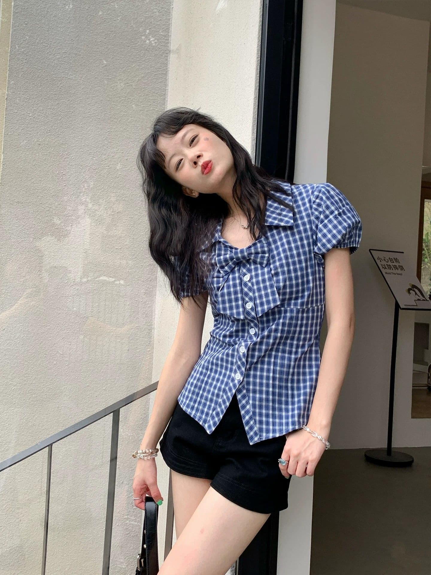 fan 한 부서 레트로 체크무늬 나비 매듭 거품 소매 반팔 여성 셔츠 여름 새로운 허리 수축 슬림해 보이는 맨위 상세 이미지 18