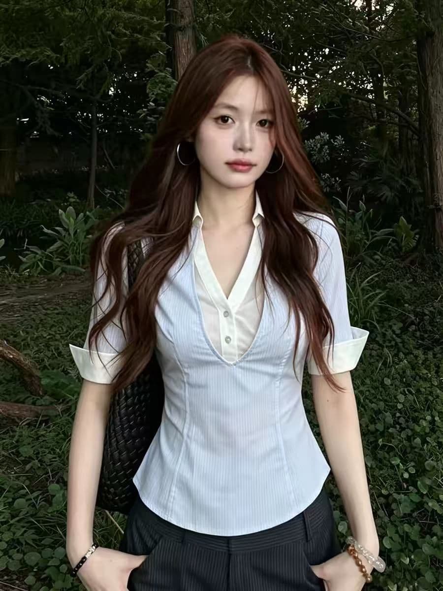 2026 페이크 레이어드 반팔 여성 셔츠 여름 착용 가져 가라. V넥 셔츠 허리 수축 슬림해 보이는 고급 센스 품격 맨위 트렌디 상세 이미지 1