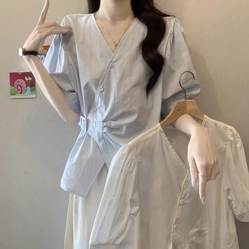 미니멀리즘 출퇴근 바람 V넥 반팔 여성 셔츠 2026 여름 새로운 허리 수축 레이스업 슬림해 보이는 디자인 센스 다용도 맨위 이미지 2