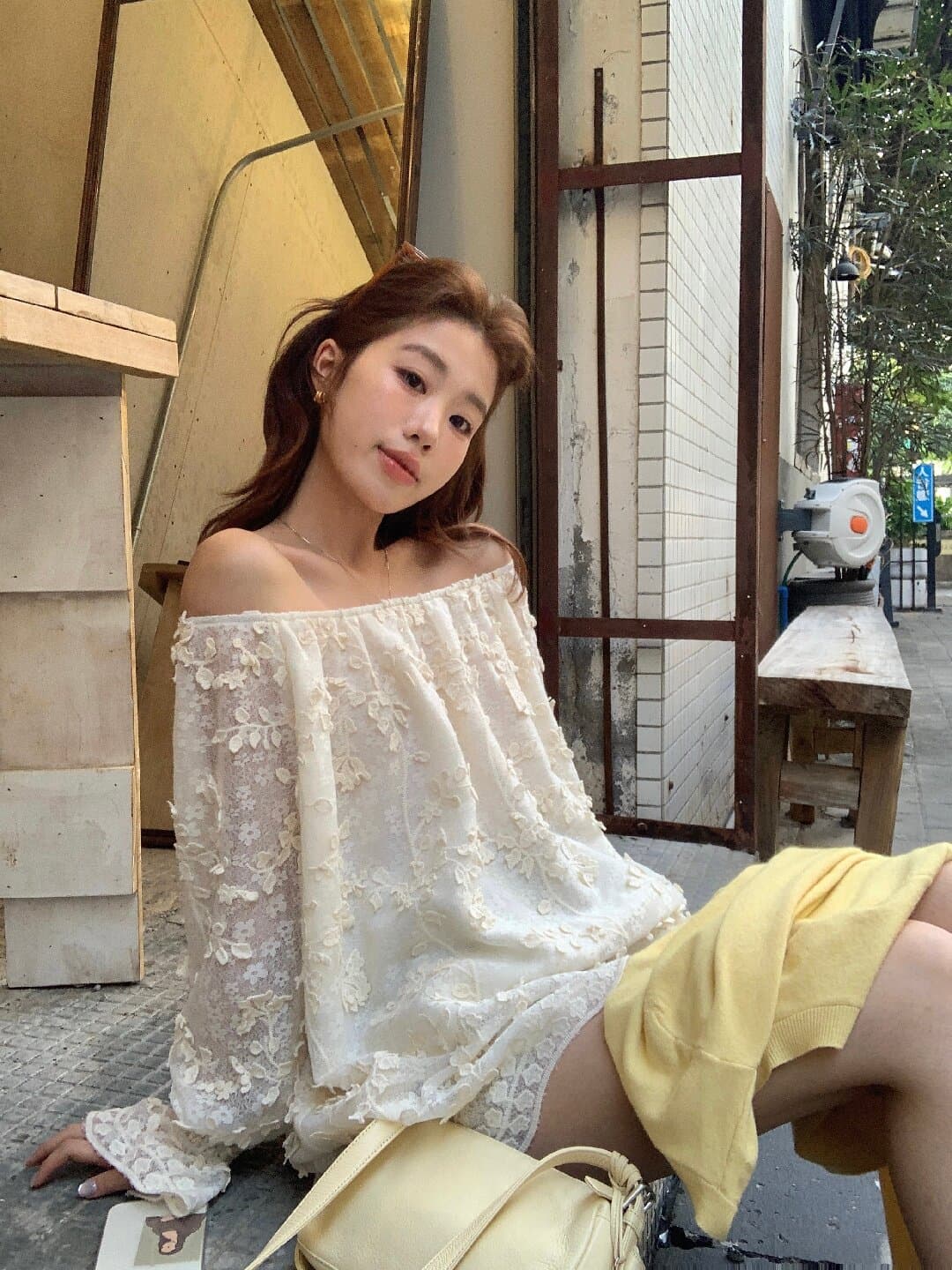 26 봄 레트로 무거운 작업 오프숄더 자수 디자인 센스 작은 대중 레이스 셔츠 여성 트렌디 상세 이미지 4