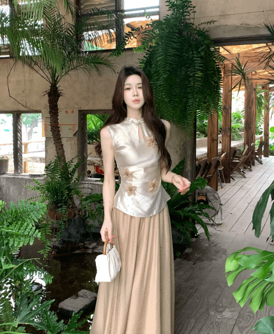 26 여름 새로운 중식 고급 디자인 센스 서있는 조끼 꽃 허리 수축 맨위 여성 코디 미니멀리즘 반신 치마 세트 상세 이미지 6