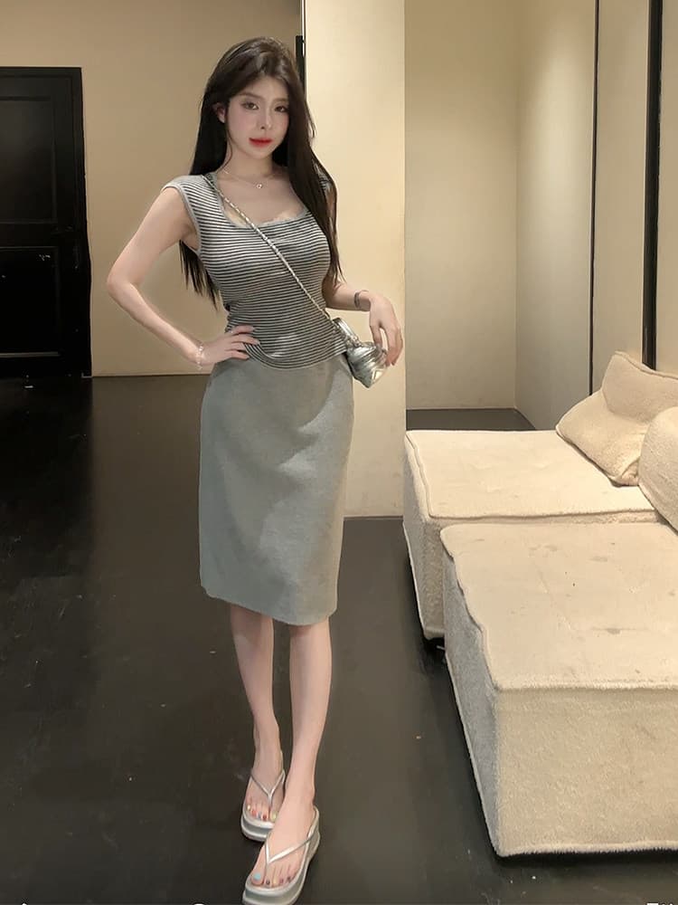 26 새로운 쇼트 스타일 몸매 가꾸기 슬림해 보이는 배색 스트라이프 광장 칼라 니트 조끼 여성 여름 단색 반신 치마 세트 여성 트렌디 이미지 5