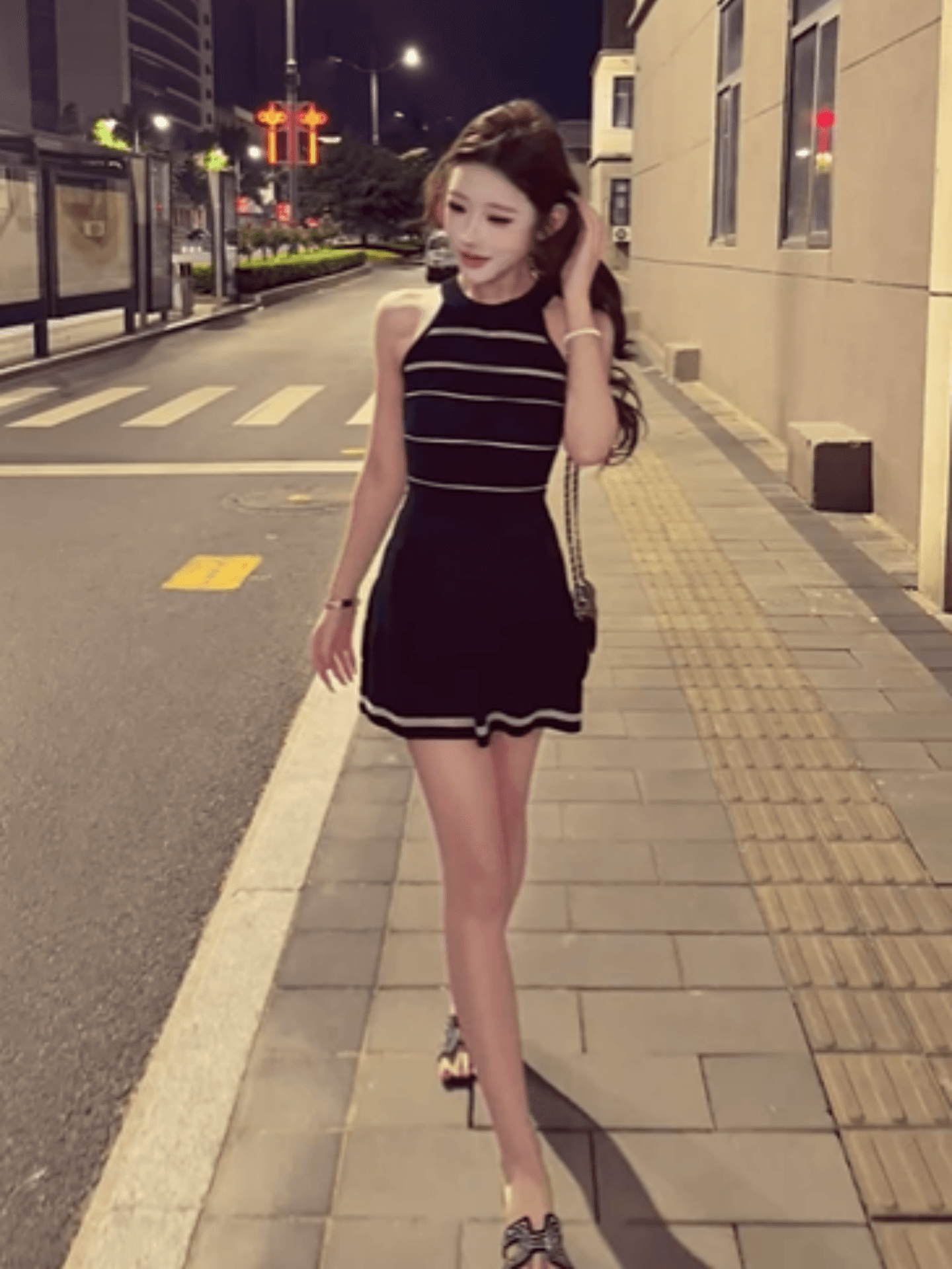 여름 한 스타일 섹시함 순수한 욕망 바람 고급 센스 검정색 스트라이프 허리 수축 슬림해 보이는 민소매 조끼 한 마디 여성 드레스 이미지 4