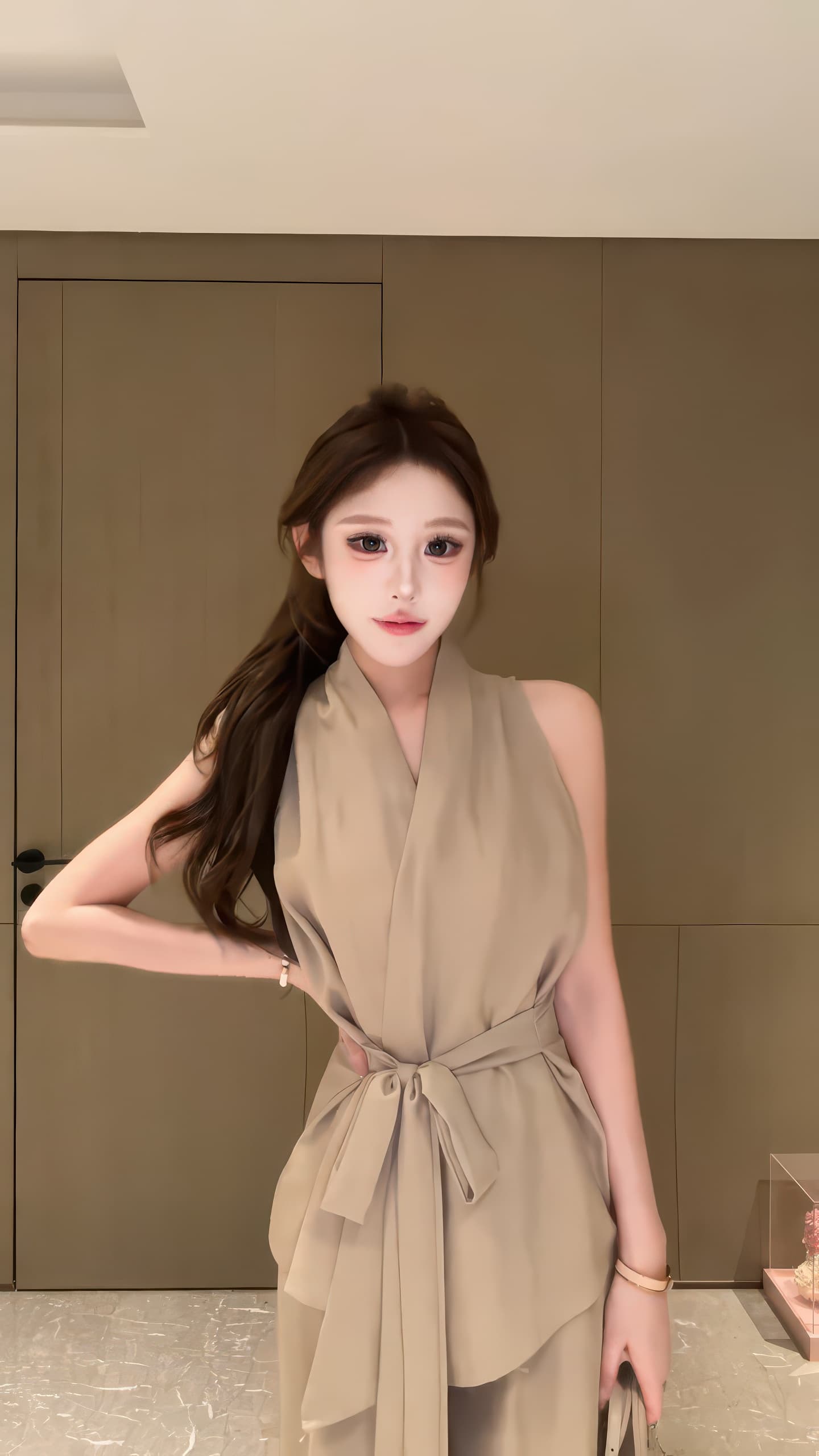 고급 센스 프랑스식 빛 요리 한 바람 품격 V넥 스트랩 허리 수축 민소매 맨위 하이웨이스트 슬림해 보이는 넓은 다리 길이 바지 세트 상세 이미지 6