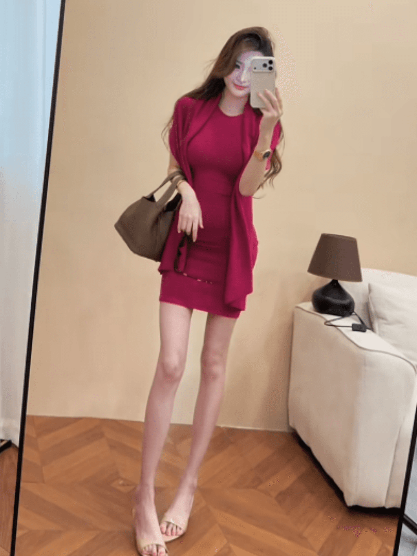 여름 한 스타일 품격 명문 여성 바람 몸매 가꾸기 슬림해 보이는 디스플레이 몸 민소매 쇼트 스타일 단색 타이트 스커트 드레스 경기 숄 이미지 5