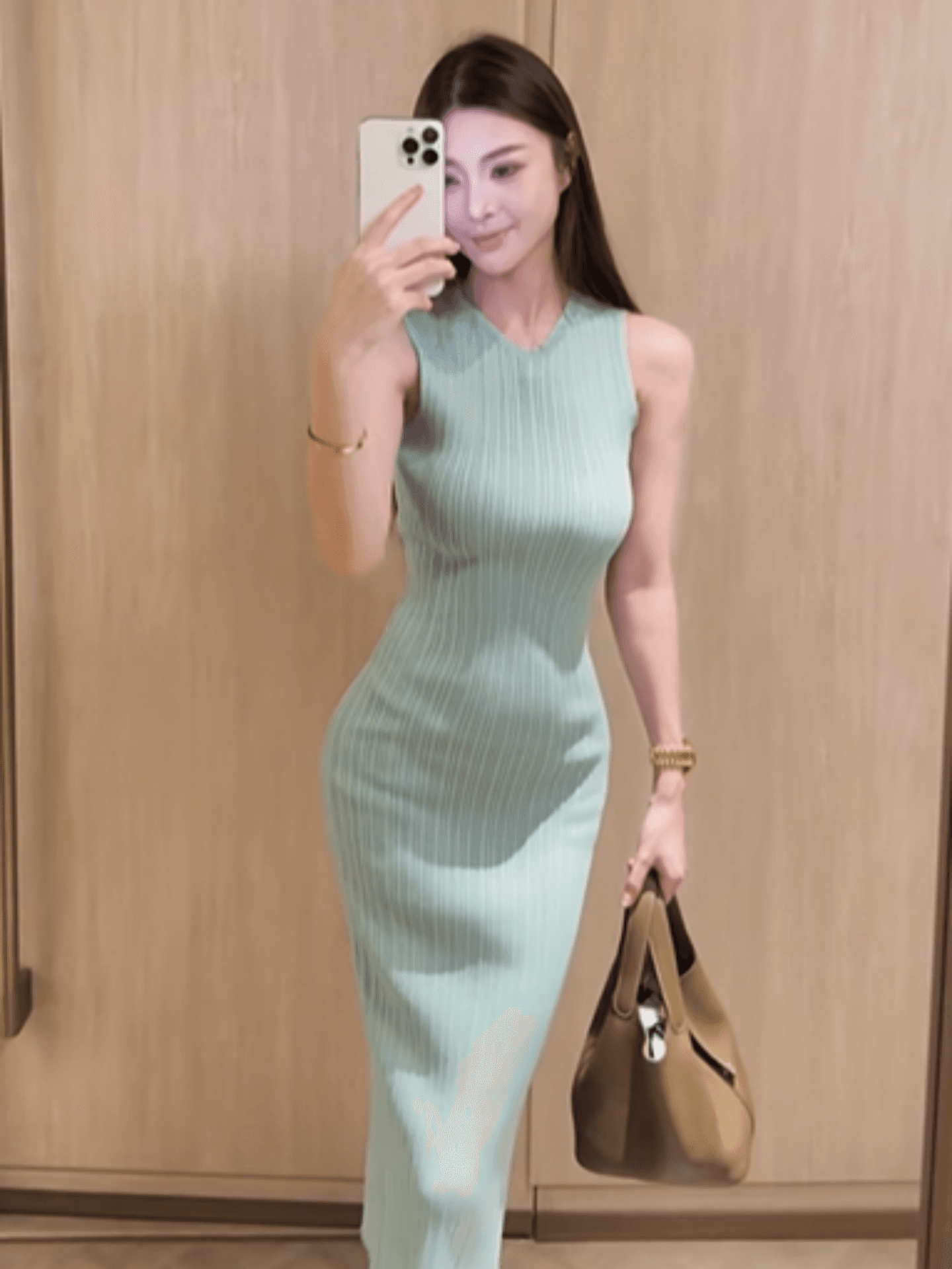 여름 한 스타일 품격 로얄 자매 바람 몸매 가꾸기 슬림해 보이는 고급 센스 단색 민소매 디스플레이 몸 니트 타이트 스커트 드레스 이미지 2
